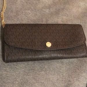 Michael kors wallet/ wristlet